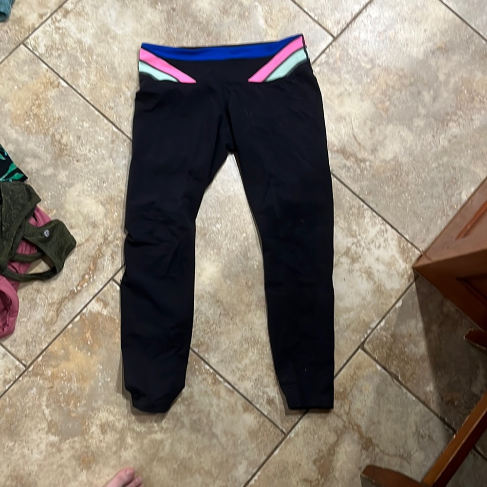 Reverseable lulu leggings